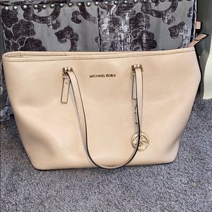 Micheal Kors Tote